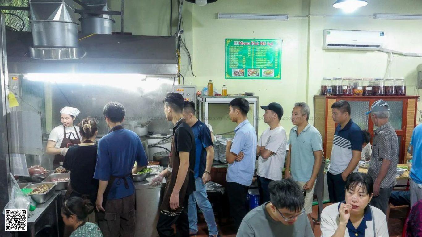 Khách Bỏ Đi Vì Hàng Loạt Người Chờ Thanh Toán Ở Quán Ăn Giờ Trưa