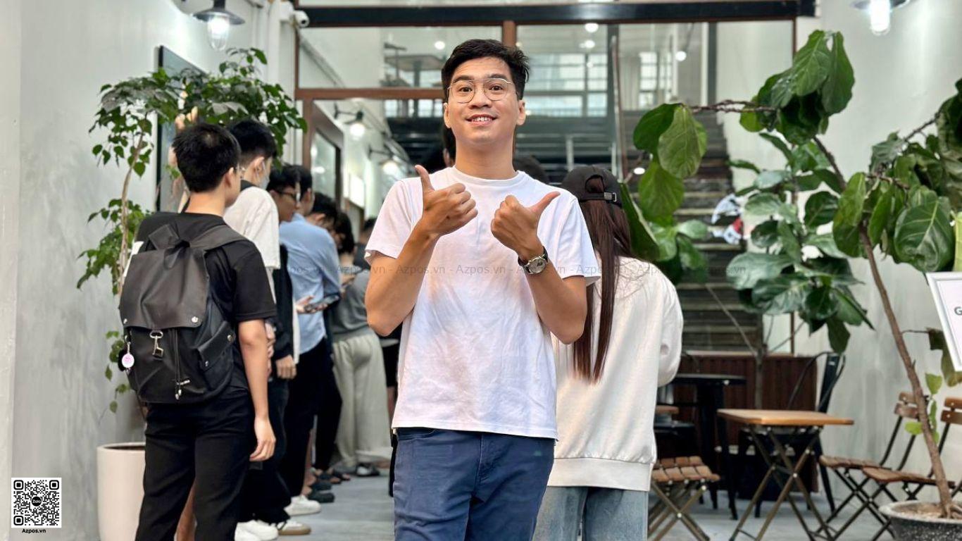 Khách Bỏ Đi Vì Hàng Loạt Người Chờ Thanh Toán Ở Quán Ăn Giờ Trưa
