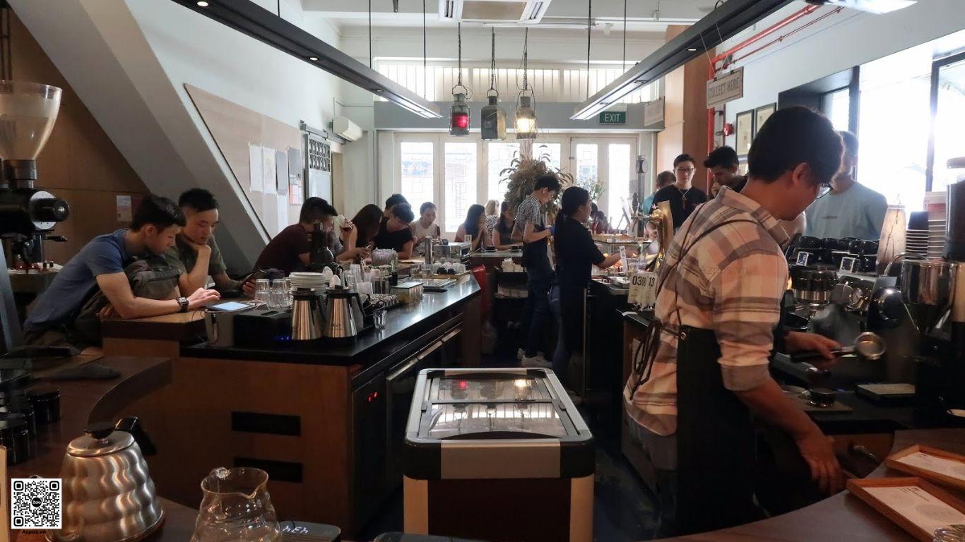 Khách Phải Chờ Thanh Toán Lâu Vào Giờ Cao Điểm Tại Quán Cà Phê Trà Sữa