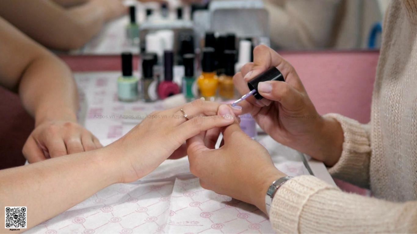 Hướng Dẫn Cách Để Giảm Thời Gian Chờ Đợi Của Khách Tại Tiệm Nail