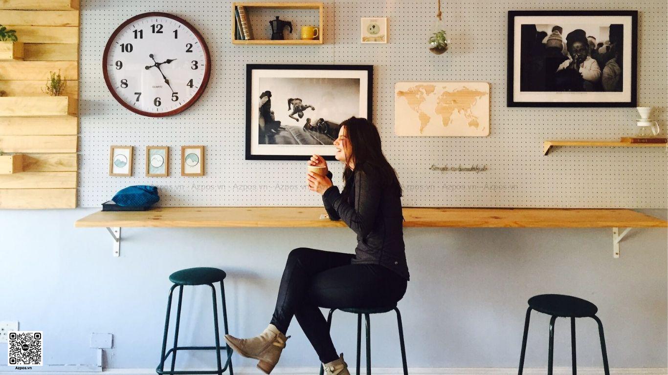 Làm Thế Nào Để Giảm Thời Gian Chờ Đợi Của Khách Tại Quầy Cà Phê