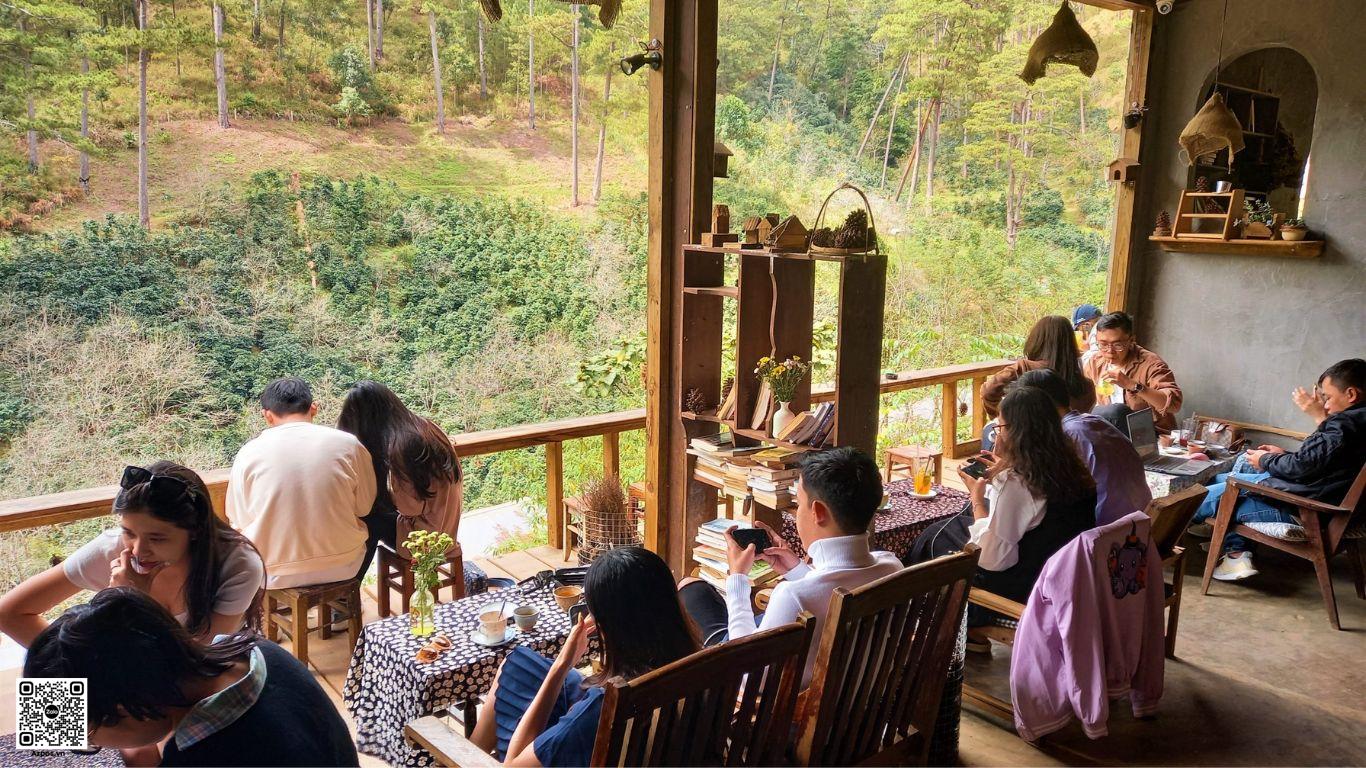 Làm Thế Nào Để Quản Lý Nhân Viên Giữ Vệ Sinh Quán Cà Phê