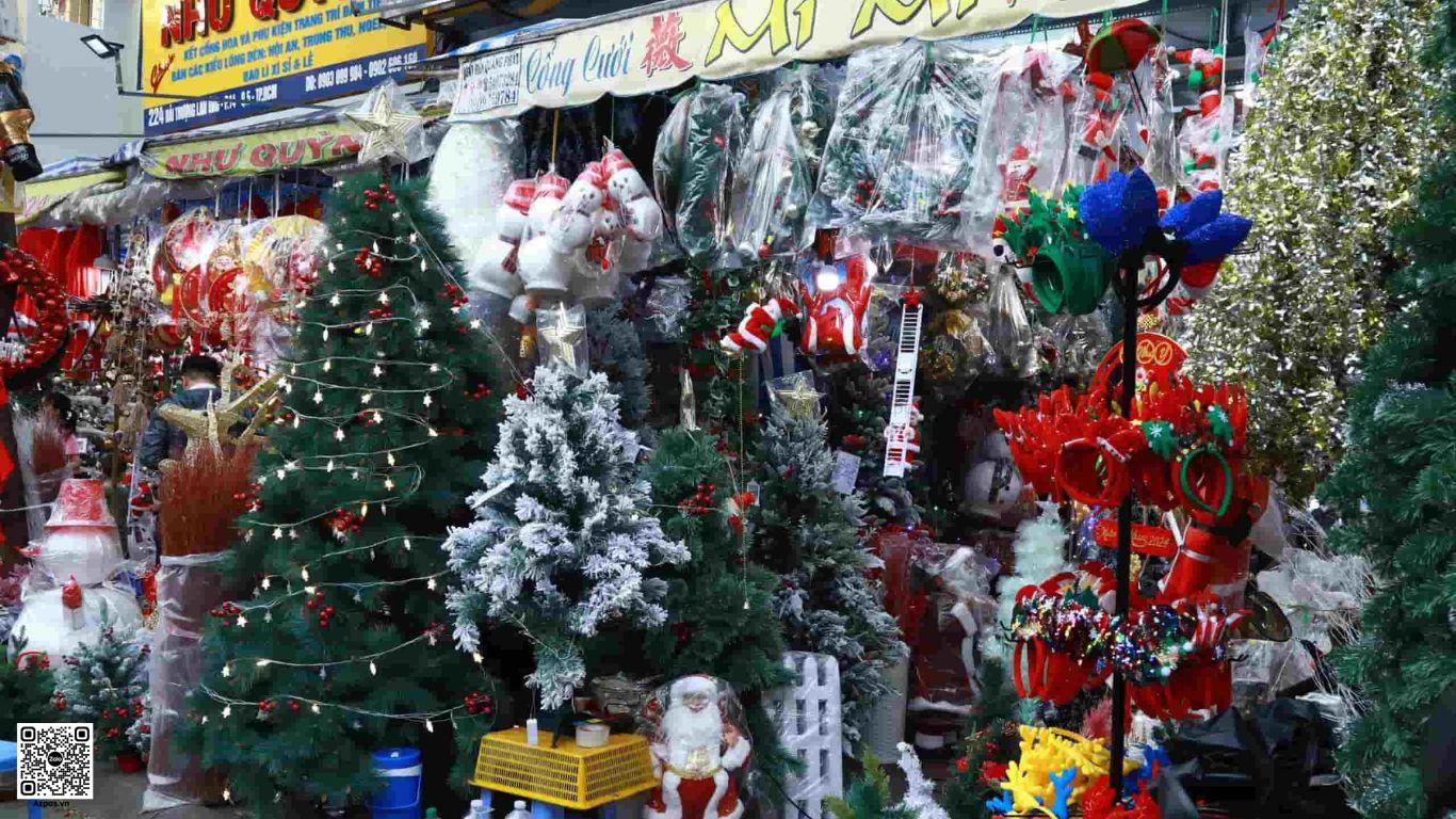 Noel Nên Làm Một Mình Hay Kết Hợp Nhiều Người Sẽ Hiệu Quả Hơn