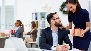 Cách Lựa Chọn Quà Tết Khiến Sếp Hài Lòng Và Đồng Nghiệp Quý Mến