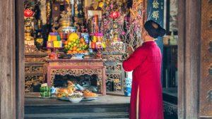 Làm Thế Nào Để Chọn Tuổi Xông Đất Mang Lại May Mắn Và Tài Lộc Cả Năm