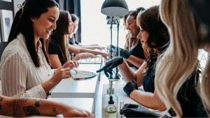Bí Quyết Để Tạo Không Gian Tiệm Spa Nail Thu Hút Giới Trẻ