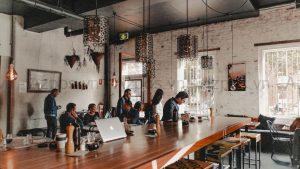 Tại Sao Chủ Quán Cafe Quán Ăn Cần Đăng Ký Kinh Doanh Trước Khi Khai Trương