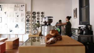 Xử Lý Khiếu Nại Khách Hàng Tại Quán Cafe Vai Trò Soát Xét Hồ Sơ Giao Dịch