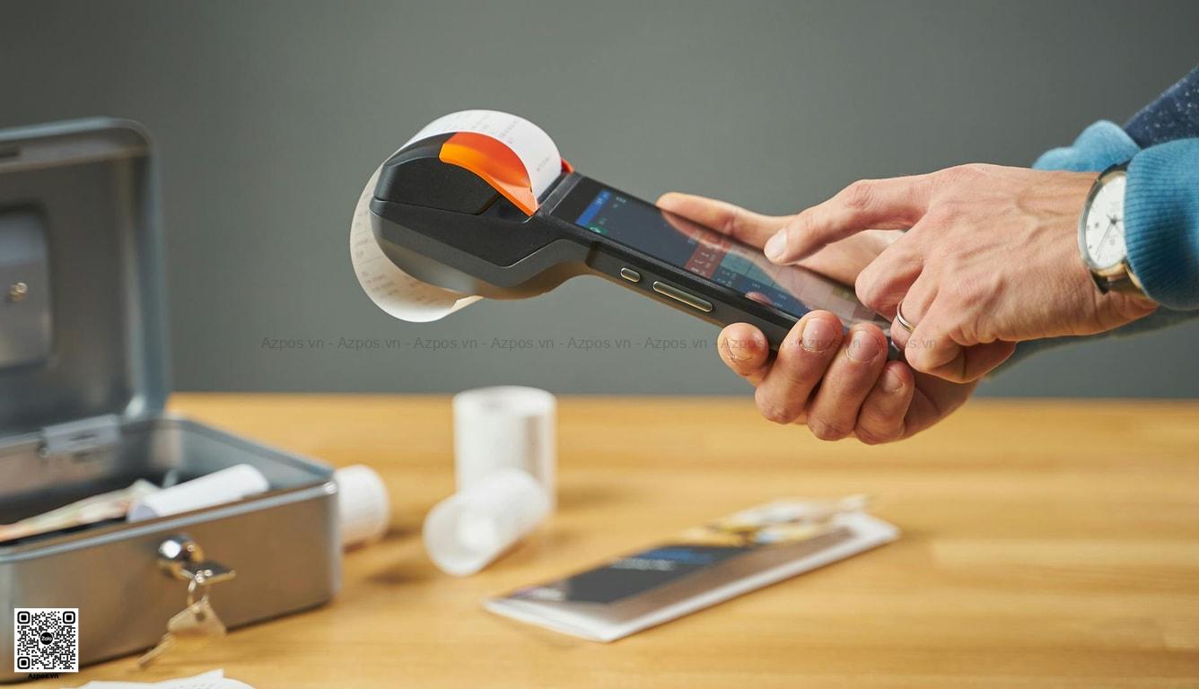 Máy in hóa đơn nhiệt in bill nhanh tại quầy cửa hàng